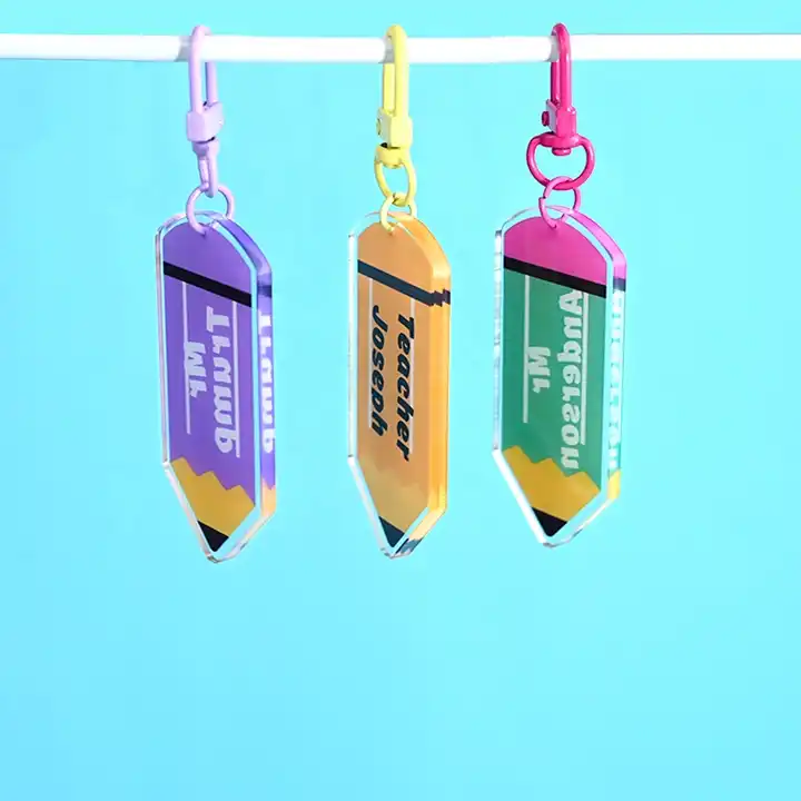Creating custom acrylic keychains with botanical elements – Vogesey